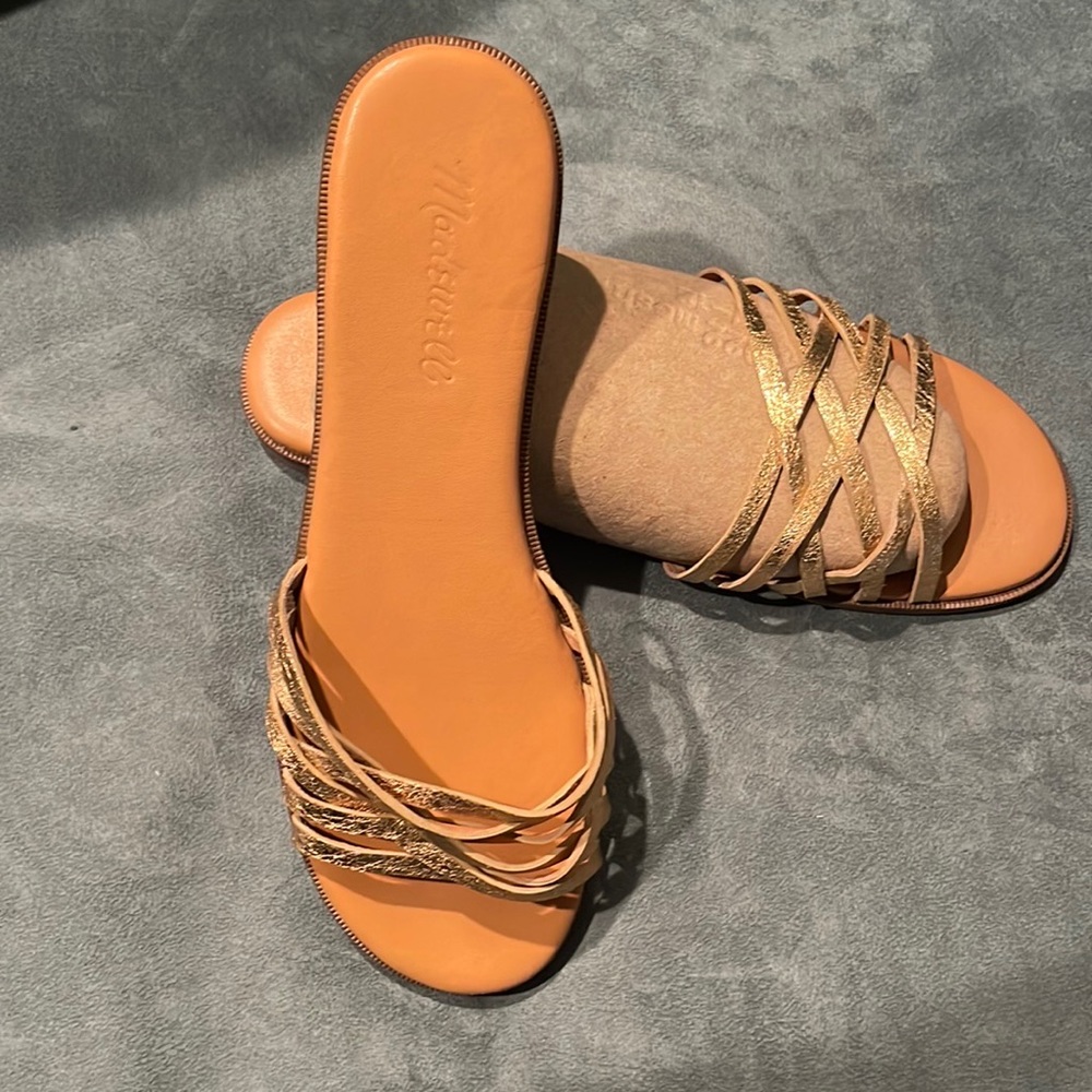 Sandals - Picture 5 of 5